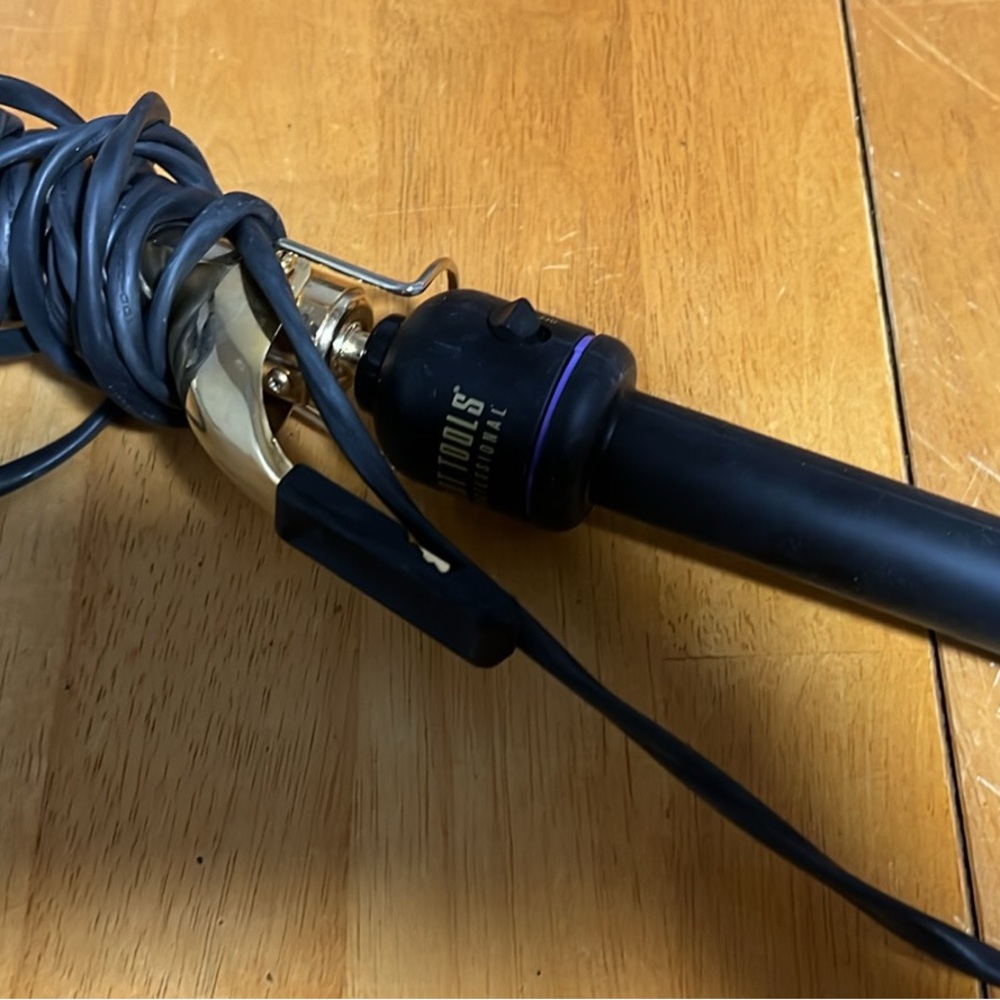 Hot Tools Black & Gold Curling Iron - Professional Styling Wand